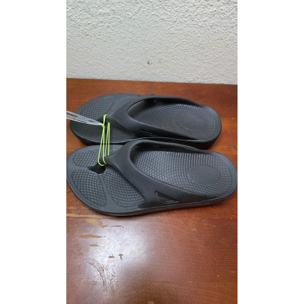 NEW Oofos OOriginal Sandal‎ Unisex M3 W5 Black Recovery Flip Flop OOfoam 1000